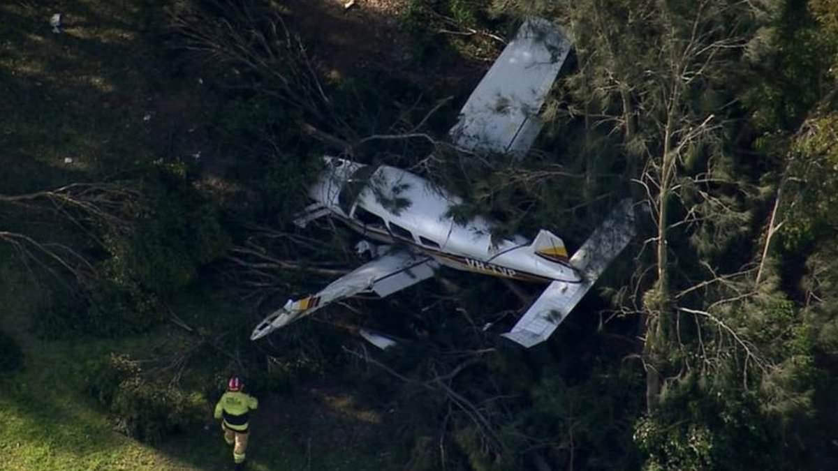 alert-–-bossley-park,-sydney:-light-plane-with-two-people-on-board-crashes-near-primary-school-shortly-after-takeoff