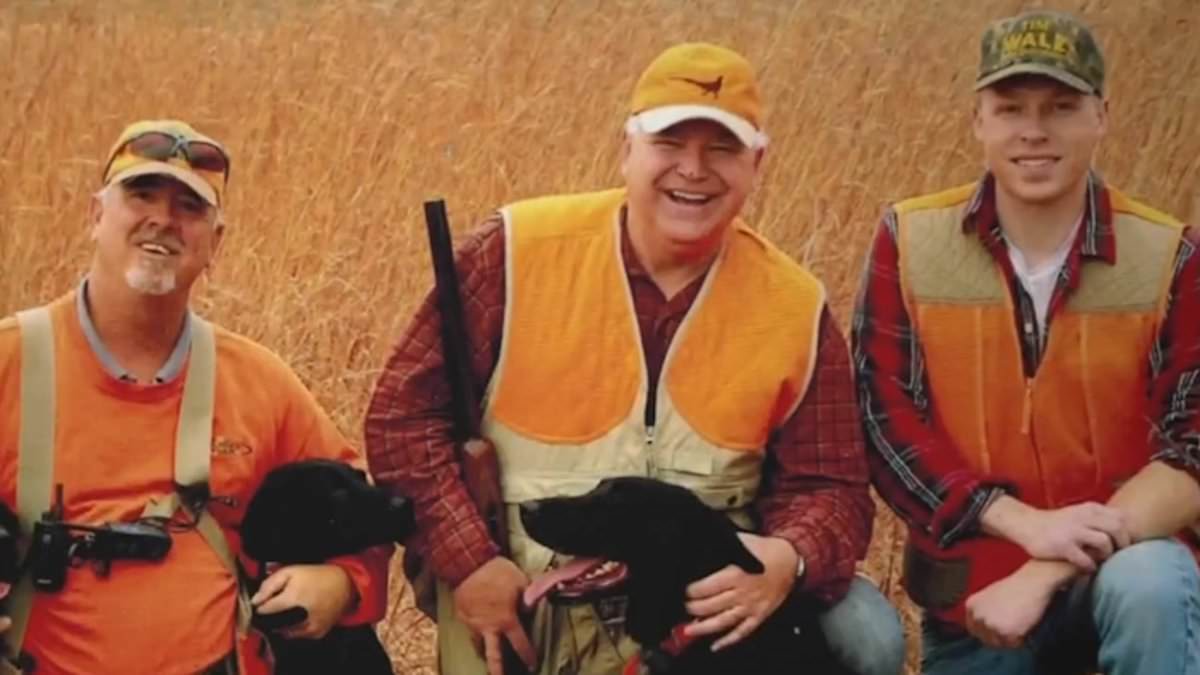 alert-–-inside-‘coach-walz’s’-life-from-small-town-nebraska-boy-to-democrat-vp-pick:-tim-walz’s-wife-pays-gushing-tribute-to-life-long-hunter-husband-who-‘loves-being-a-dad-the-most’-as-he-makes-his-barnstorming-dnc-debut