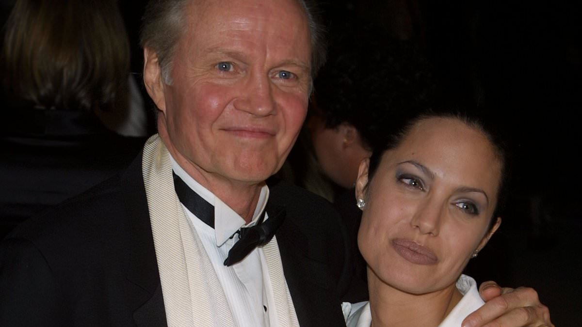 alert-–-angelina-jolie’s-dad-jon-voight-pleads-for-brad-pitt-to-end-‘nonsense’-divorce-battle-for-sake-of-‘kids’-stability’