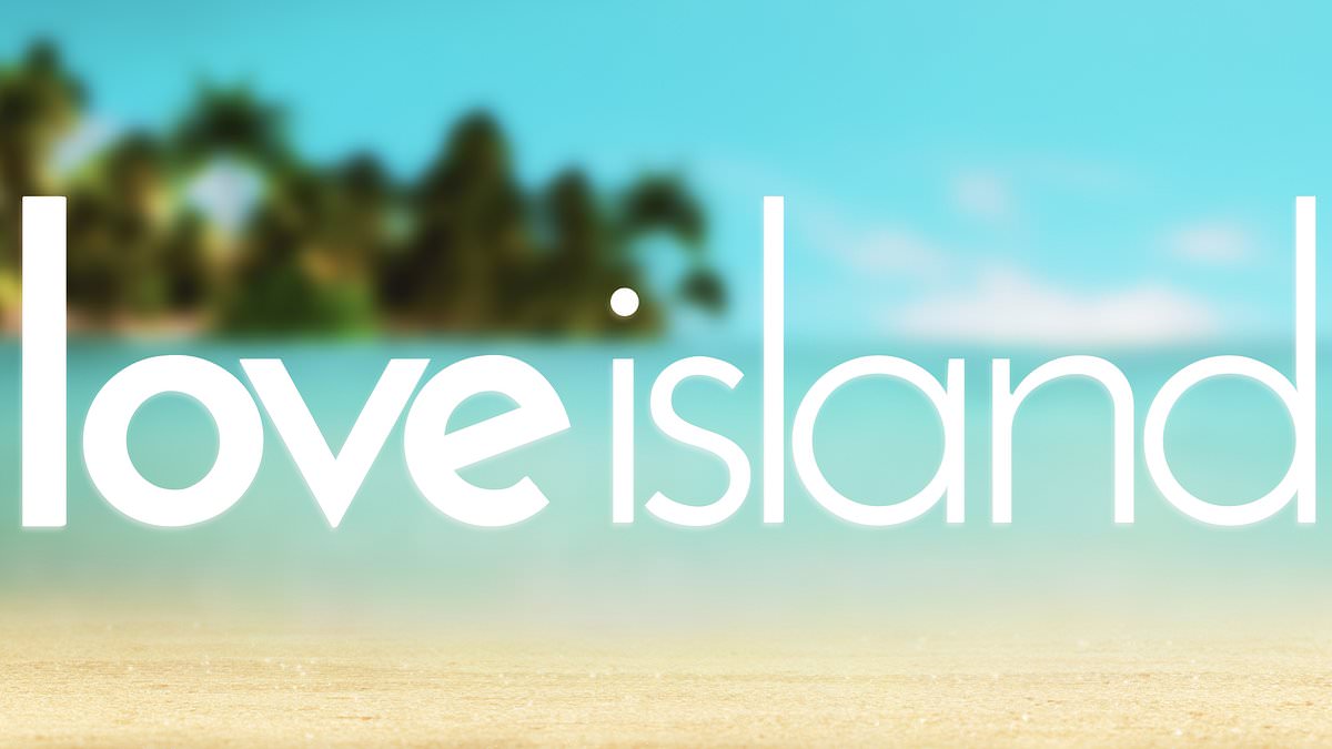 alert-–-love-island-couple-announce-their-split-–-after-recently-convincing-fans-they-were-still-going-strong