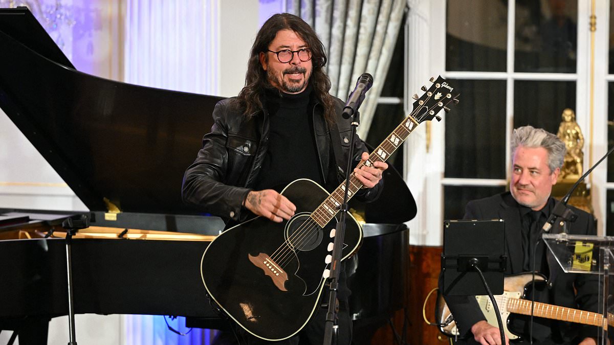 alert-–-dave-grohl’s-surprising-response-after-trump-uses-foo-fighters-anthem-‘my-hero’-to-intro-rfk-jr.-at-rally