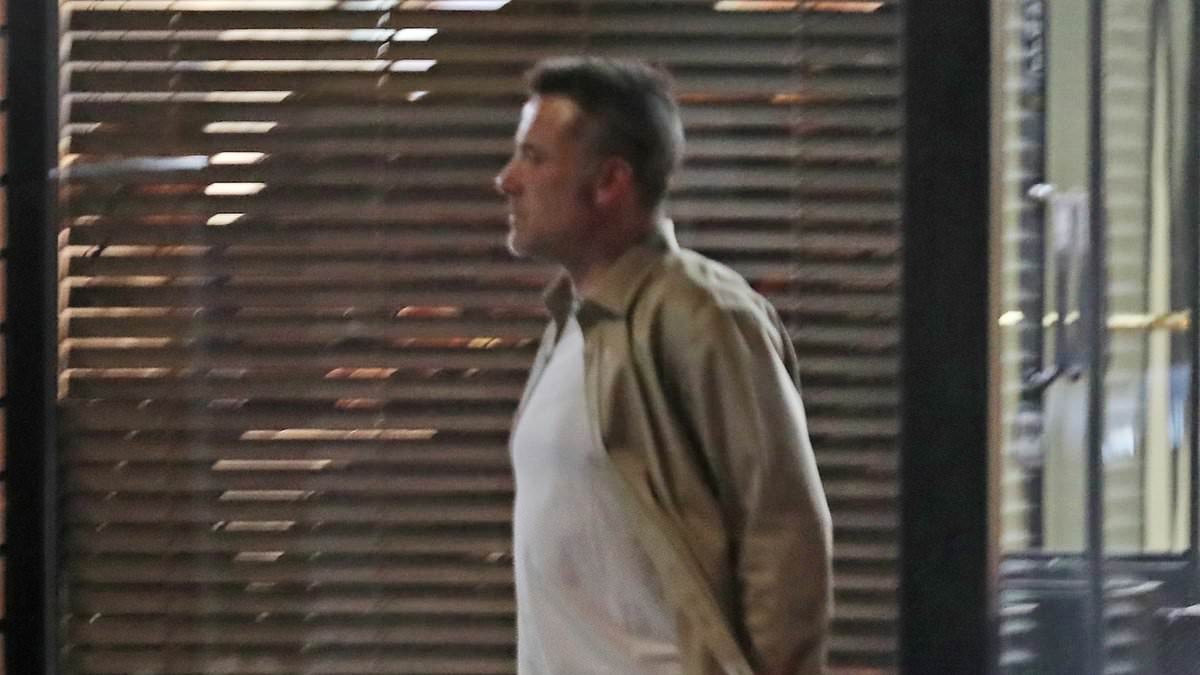 alert-–-ben-affleck-leans-on-matt-damon-as-bffs-head-to-dinner-in-la-amid-jennifer-lopez-divorce