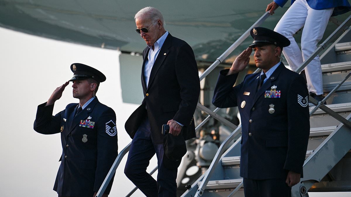 alert-–-white-house-reveals-who’s-running-country-with-joe-biden,-81,-on-second-week-of-vacation