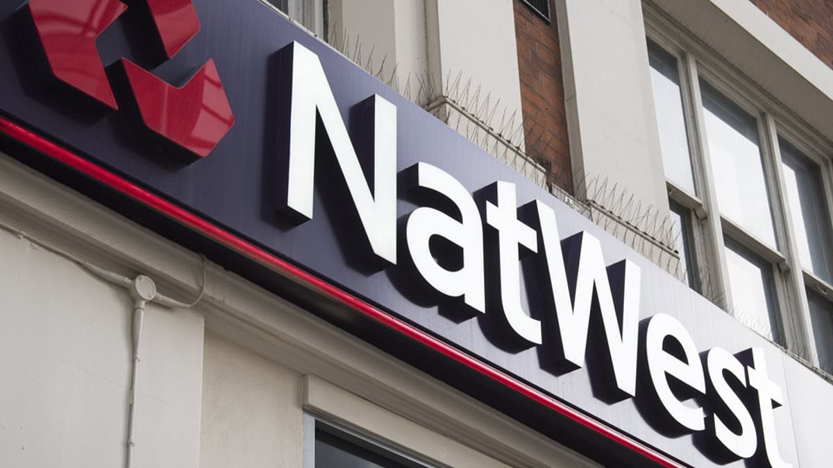 alert-–-natwest-app-and-online-banking-go-down-with-hundreds-of-frustrated-customers-unable-to-send-payments