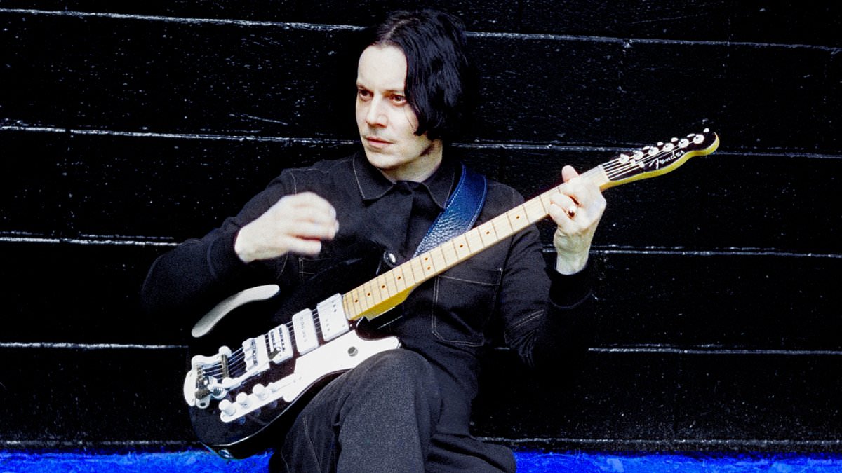 alert-–-jack-white-threatens-to-sue-the-trump-campaign-for-using-a-white-stripes-song