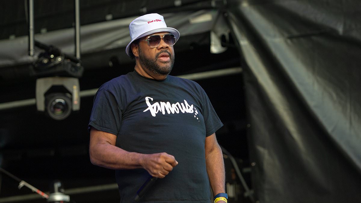 alert-–-fatman-scoop-dies-aged-53-after-collapsing-on-stage-mid-performance