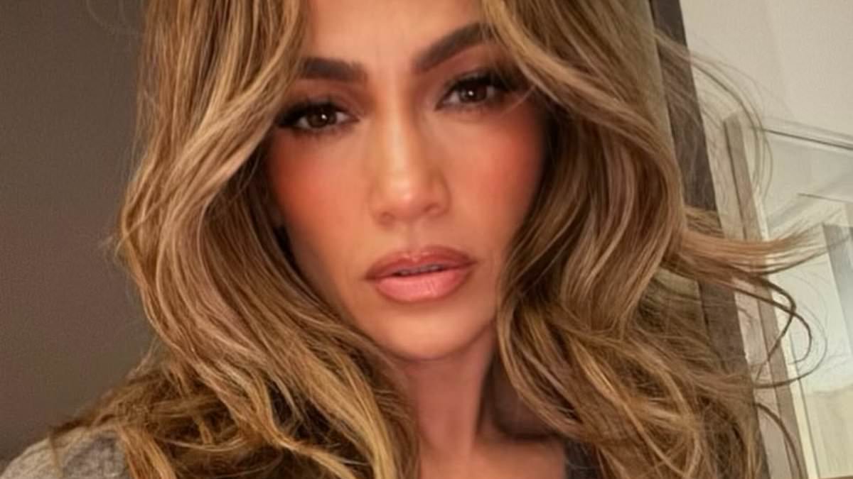 alert-–-jennifer-lopez-appears-to-shade-ben-affleck-in-defiant-new-instagram-post-after-filing-for-divorce