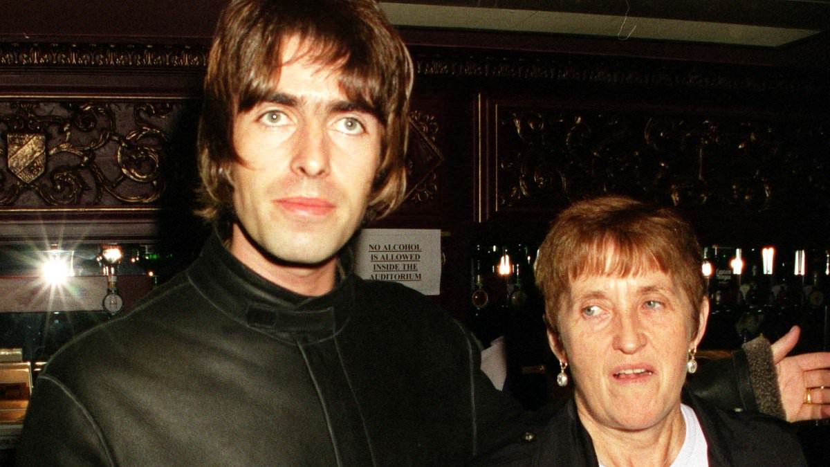 alert-–-the-woman-who-really-brought-oasis-back-together-at-a-posh-spa-day-with-liam,-revealed-by-sarah-rainey