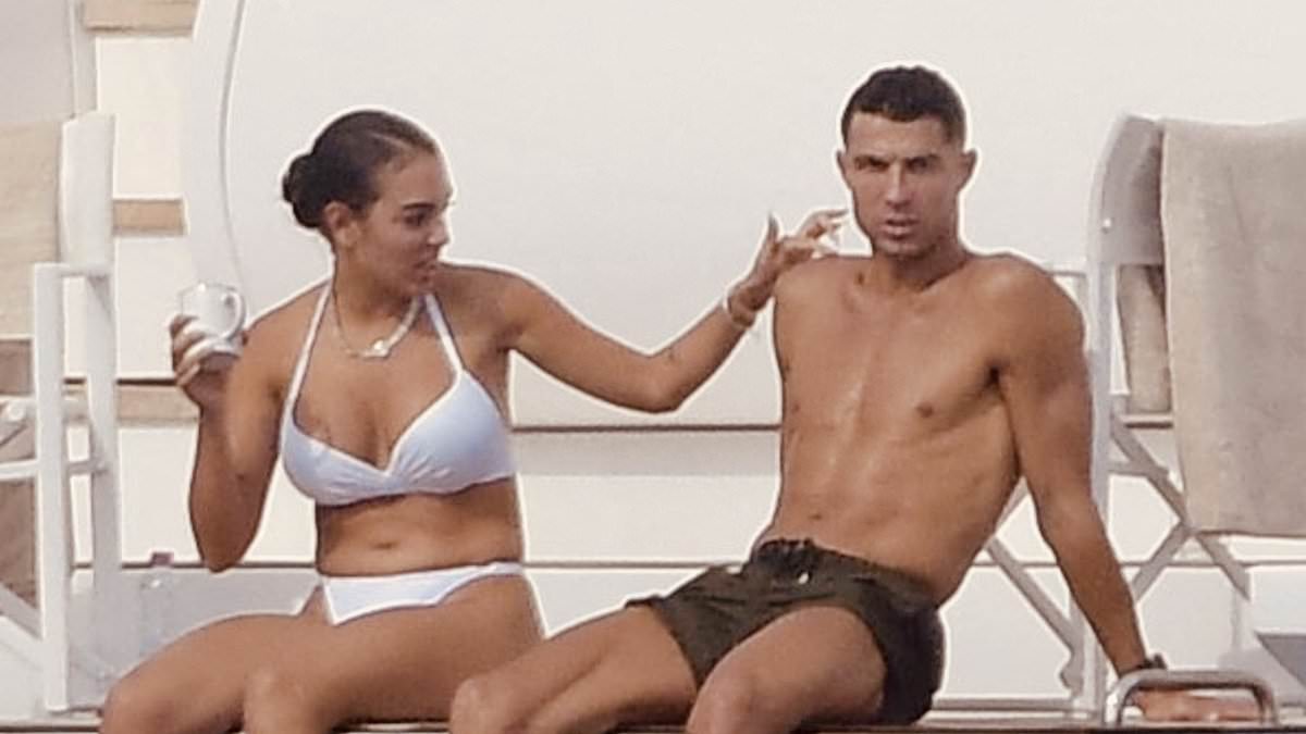 alert-–-cristiano-ronaldo-packs-on-the-pda-with-bikini-clad georgina-rodriguez-as-they-enjoy-a-luxury-yacht-day-in-saint-tropez-amid-marriage-rumours