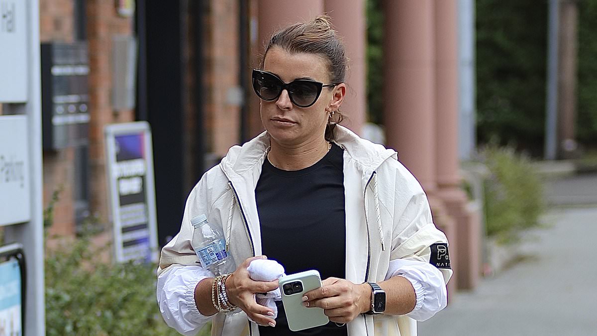 alert-–-coleen-rooney-cuts-a-casual-figure-in-gym-wear-and-950-prada-sandals-as-she-leaves-her-pilates-session