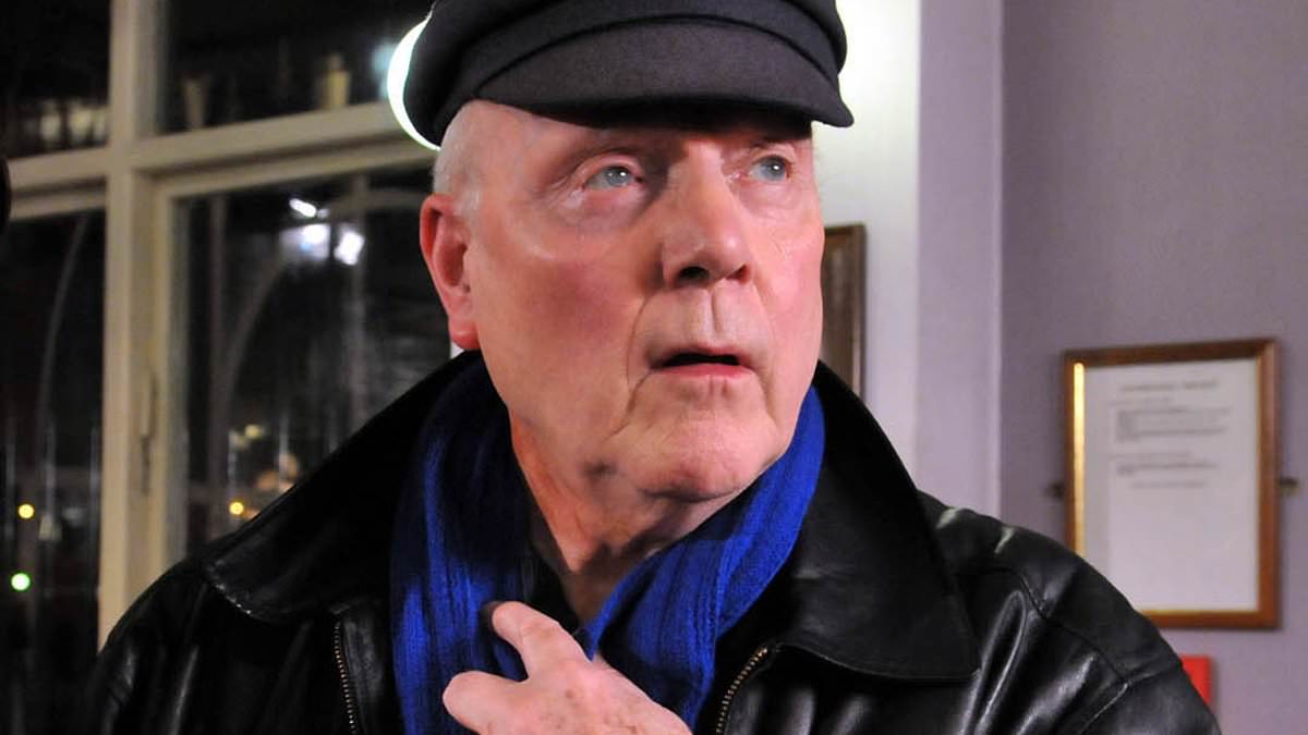 alert-–-coronation-street-and-carry-on-star-kenneth-cope-dies-aged-93-as-family-pay-tribute-to-his-six-decade-career