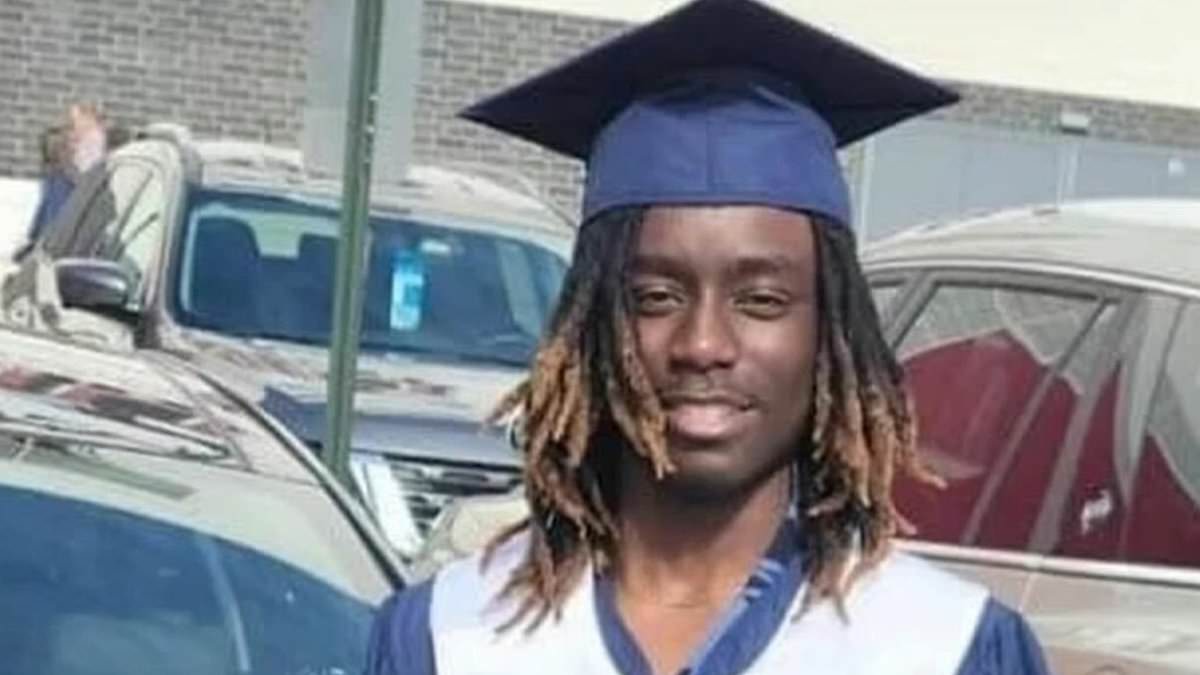 alert-–-outraged-family-demand-answers-after-young-black-man-javion-magee,-21,-is-found-dead-with-rope-around-his-neck-in-north-carolina-–-but-cops-insist-he-‘wasn’t-lynched’