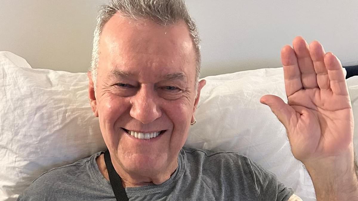 alert-–-jimmy-barnes-reveals-staph-infection-has-‘hit-his-hip’-as-he-shares-health-update-and-reveals-whether-he-will-continue-tour