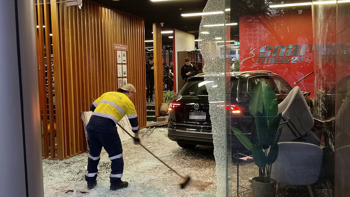 alert-–-peak-hour-chaos-in-sydney-as-suv-smashes-into-popular-city-gym