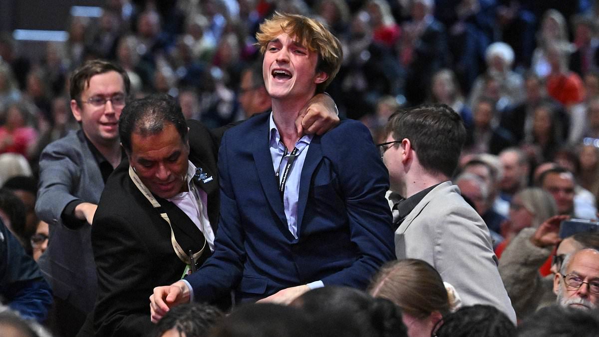 alert-–-labour-conference-chaos-as-rachel-reeves’-big-speech-is-disrupted-by-gaza-protest-–-after-delegates-boo-showdown-vote-on-winter-fuel-allowance-axe