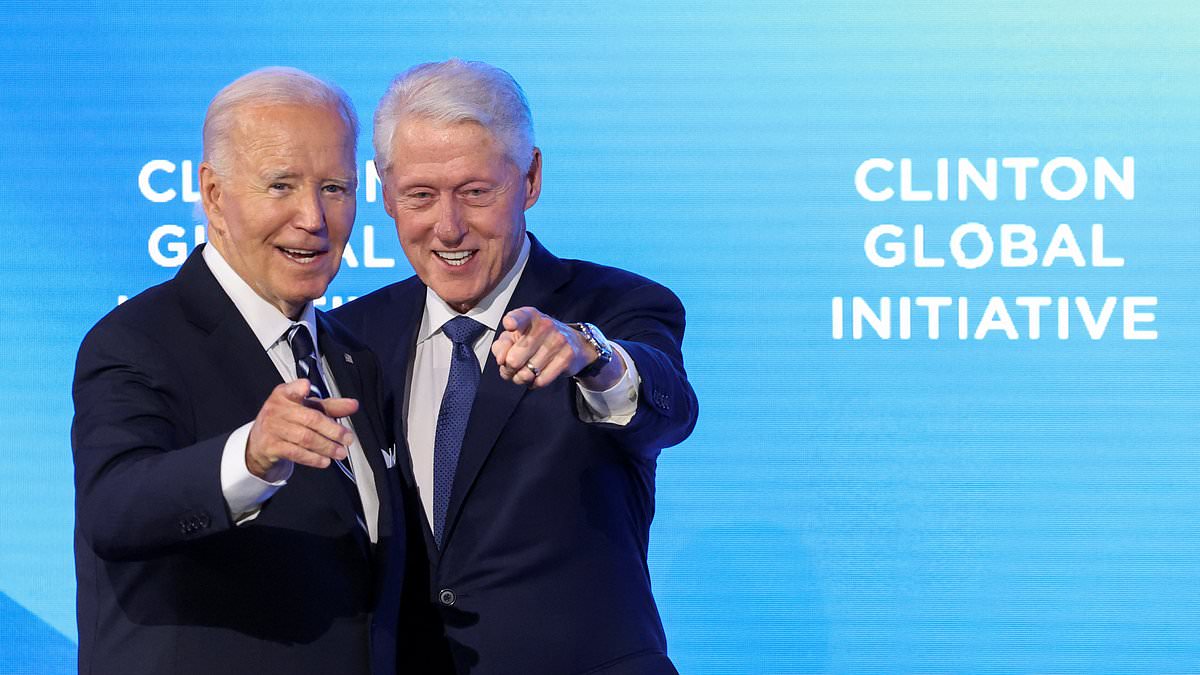 alert-–-emotional-biden,-81,-appears-to-wipe-away-a-tear-and-tells-hillary-clinton-‘i-love-you’-as-he-accepts-award-from-bill-in-new-york