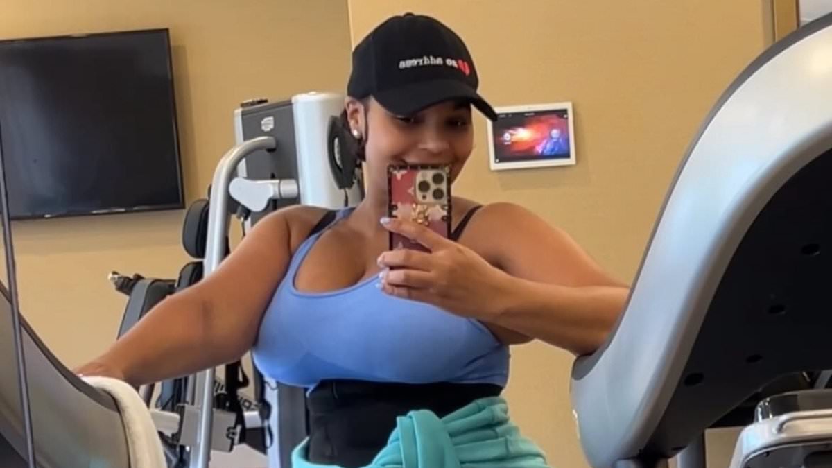 alert-–-nelly’s-wife-ashanti-pumps-breast-milk-while-working-out…just-two-months-after-giving-birth-to-her-first-child