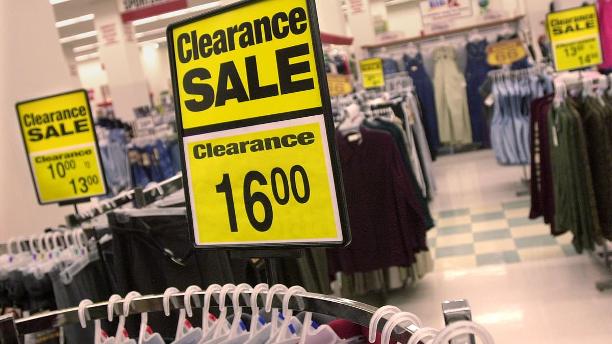 alert-–-discount-retailer-closing-last-location-in-the-us-after-135-years-–-but-not-before-customers-rush-to-snatch-up-heavily-discounted-inventory