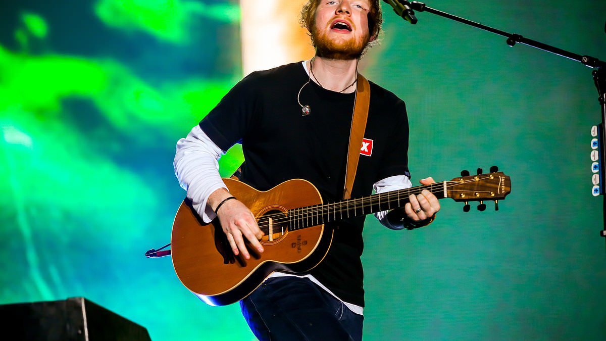 alert-–-answers-to-correspondents:-ed-sheeran-looks-like-he-uses-smaller-acoustic-guitars-than-usual.-what-are-these?