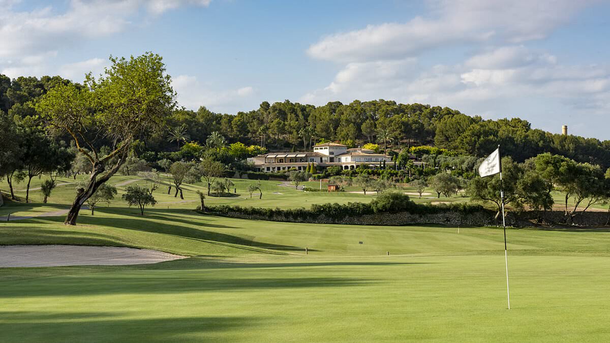 alert-–-british-holidaymaker-dies-after-suffering-mystery-head-injury-on-top-majorca-golf-course