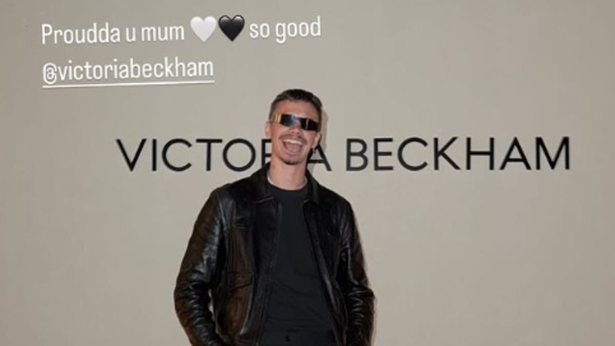 alert-–-cruz-and-romeo-beckham-sweetly-express-their-pride-for-mother-victoria-following-her-paris-fashion-week-show