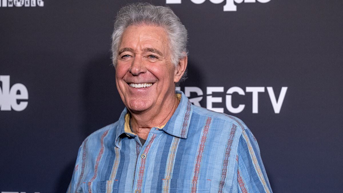 alert-–-barry-williams-reveals-brady-bunch-cast-‘all-hooked-up-with-each-other-at-some-point’