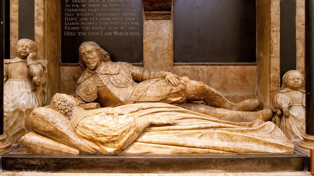 alert-–-answers-to-correspondents:-why-have-a-number-of-statues-in-bath-abbey-been-defaced-with-graffiti?