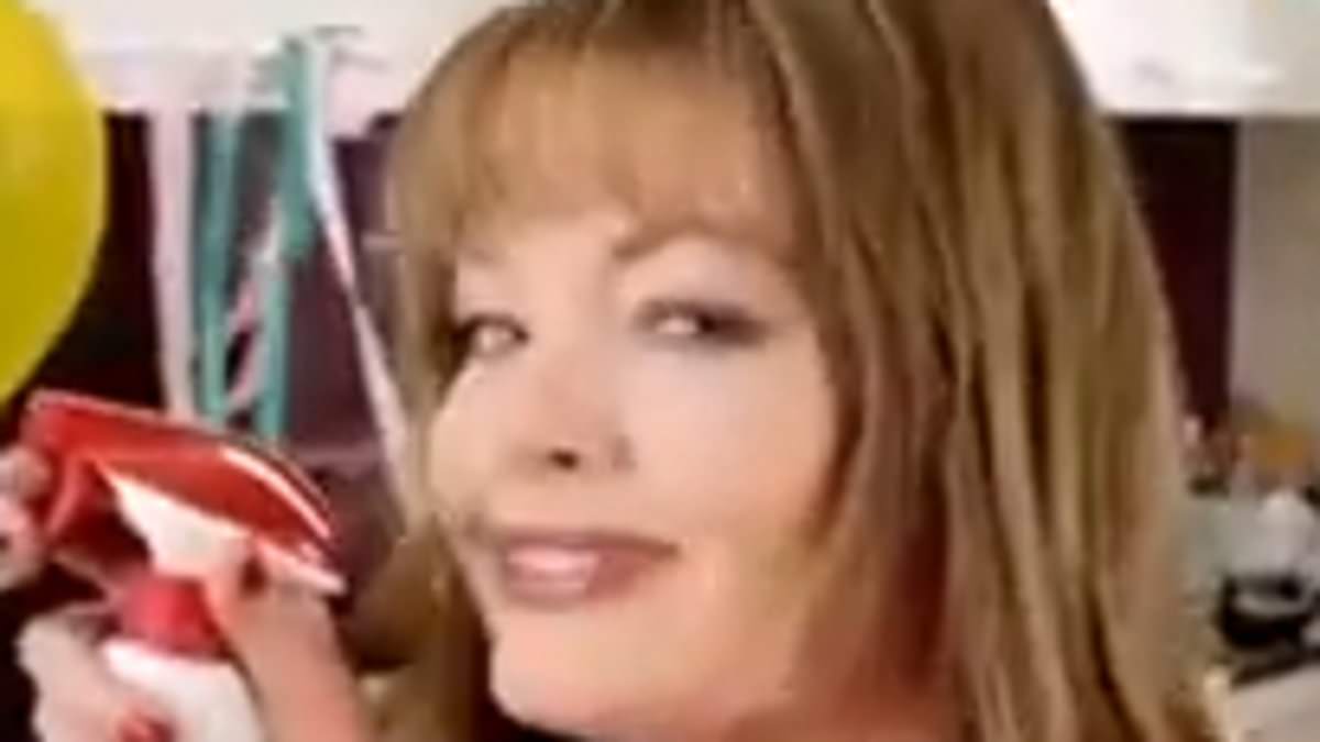 alert-–-where-is-the-spray-n’-wipe-lady-now?-aussie-actress-reveals-her-new-life-after-becoming-famous-for-popular-ad-–-and-how-the-cleaning-product-will-haunt-her-for-life