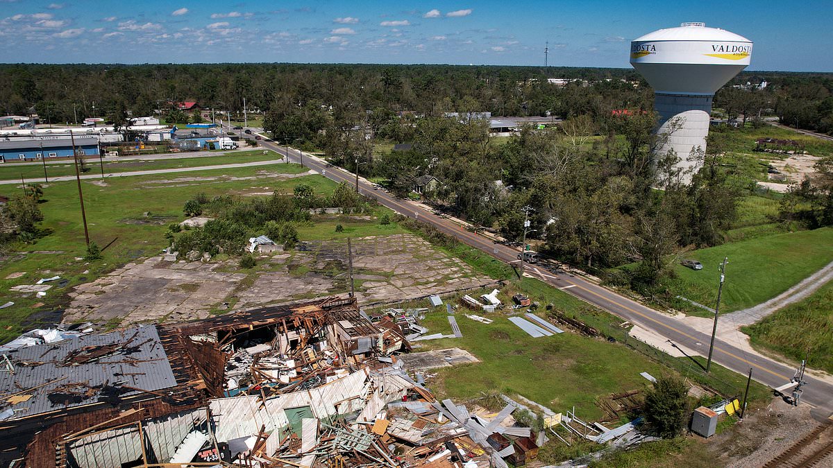 alert-–-donald-trump-heads-for-georgia-while-kamala-harris-heads-home-as-hurricane-helene-upends-2024-election-campaign