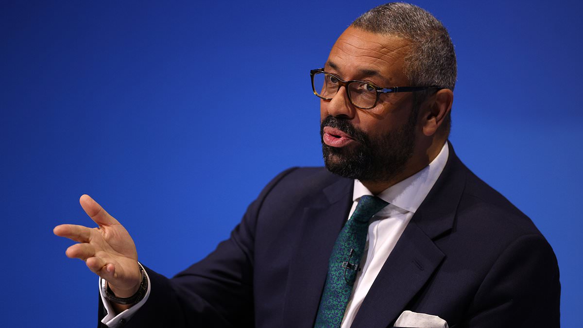 alert-–-conservative-party-conference-updates:-james-cleverly-accuses-keir-starmer-of-‘hypocrisy’-over-freebies-row,-vows-to-abolish-bbc-licence-fee.-and-reveals-wife-berated-him-over-‘crass’-date-rape-joke-–-watch-live