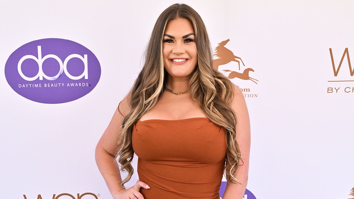 alert-–-brittany-cartwright-flaunts-smaller-waistline-after-getting-‘revenge-body’-with-cosmetic-procedure…-amid-tense-jax-taylor-split