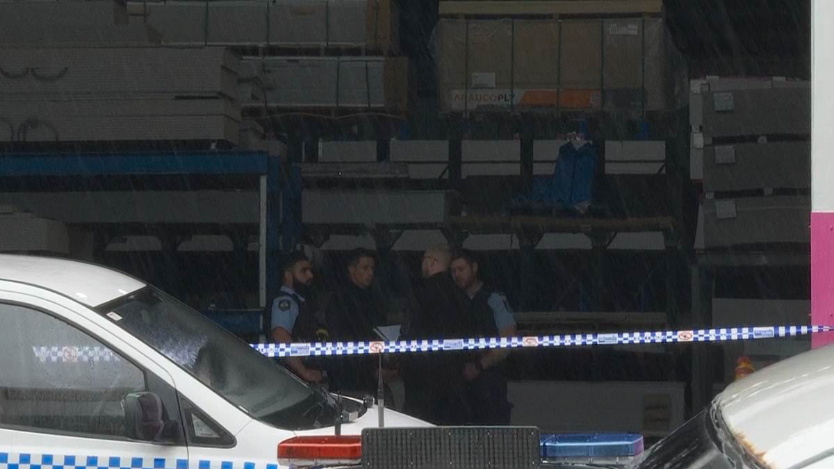 alert-–-man-dies-in-workplace-incident-at-clye,-western-sydney