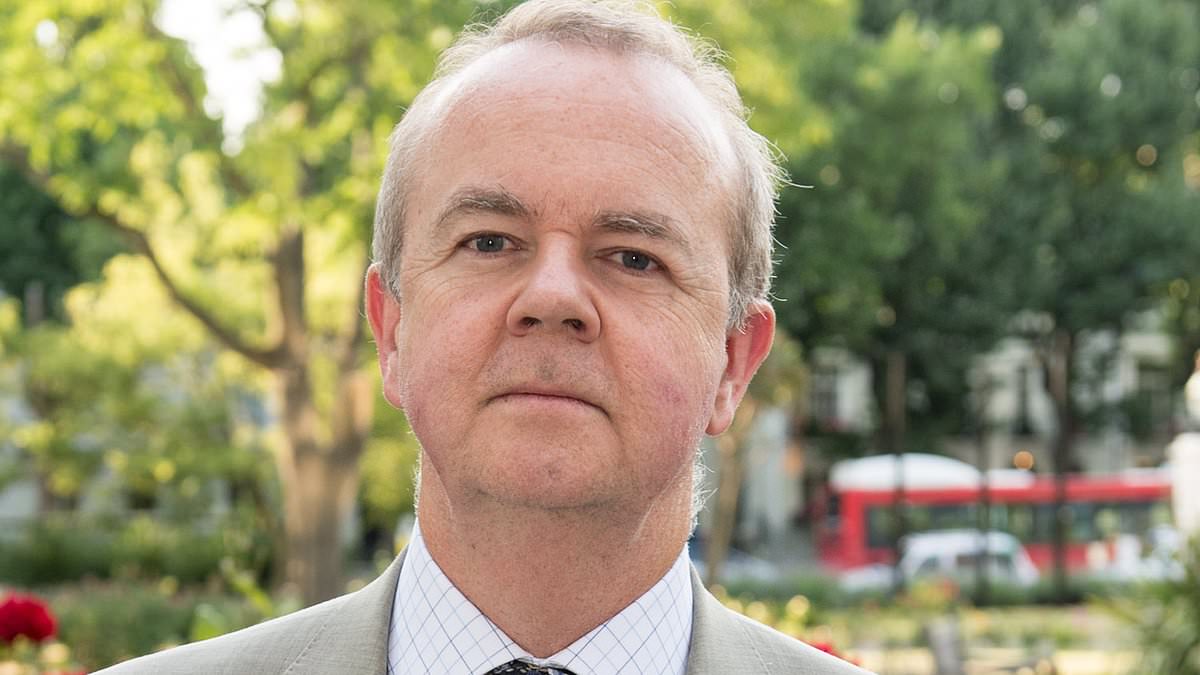 alert-–-have-i-got-news-for-you-star-and-private-eye-editor-ian-hislop-‘targeted-in-gun-attack’-after-his-taxi-was-‘shot-at’-near-his-offices-during-rush-hour