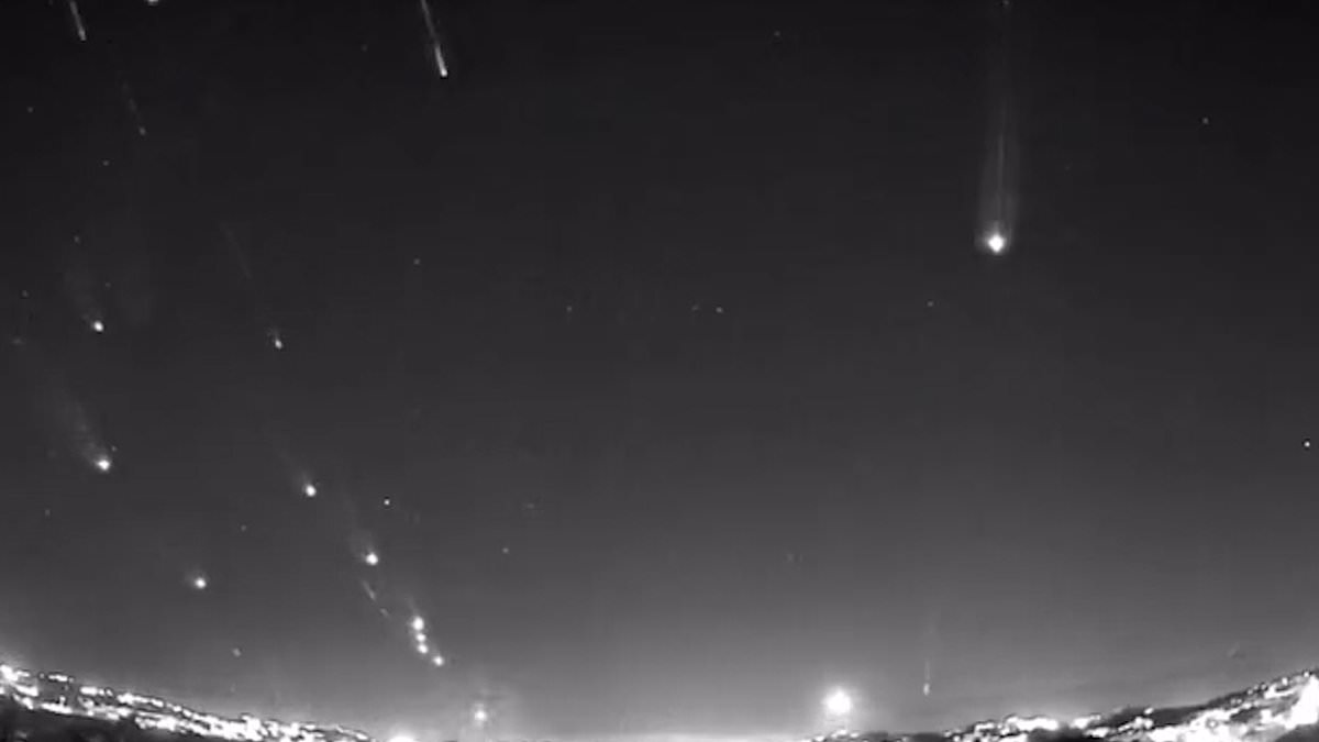 alert-–-incredible-timelapse-video-shows-israel’s-iron-dome-taking-out-iranian-rockets-with-explosions-lighting-up-night-sky-during-aerial-battle