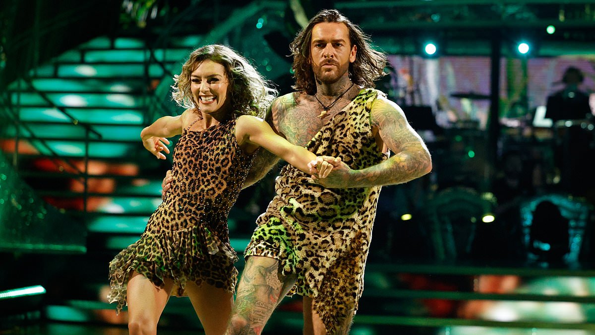 alert-–-how-pete-wicks-and-jowita-przystal-fell-‘head-over-high-heels-for-each-other’-to-become-first-strictly-‘romance’-of-the-season