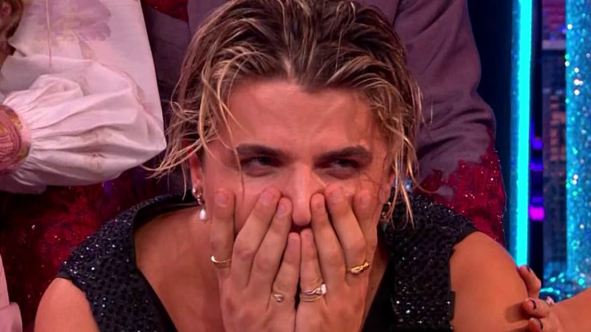 alert-–-strictly’s nikita-kuzmin-leaves-viewers-in-hysterics-as-he-makes-huge-blunder-during-results-show-–-before-sharing-his-hilarious-response