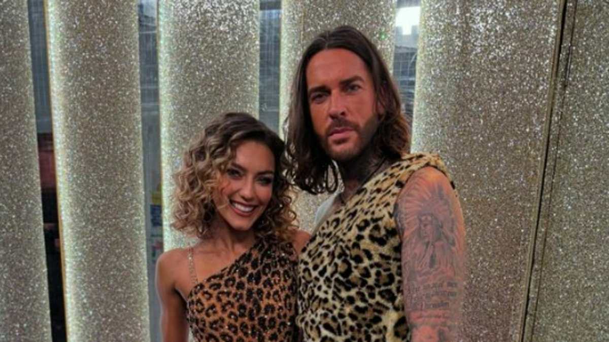 alert-–-jowita przystal-praises-pete-wicks-as-‘unbelievable’-as-the-couple-celebrate-another-week-of-strictly-amid-blossoming-romance-rumours