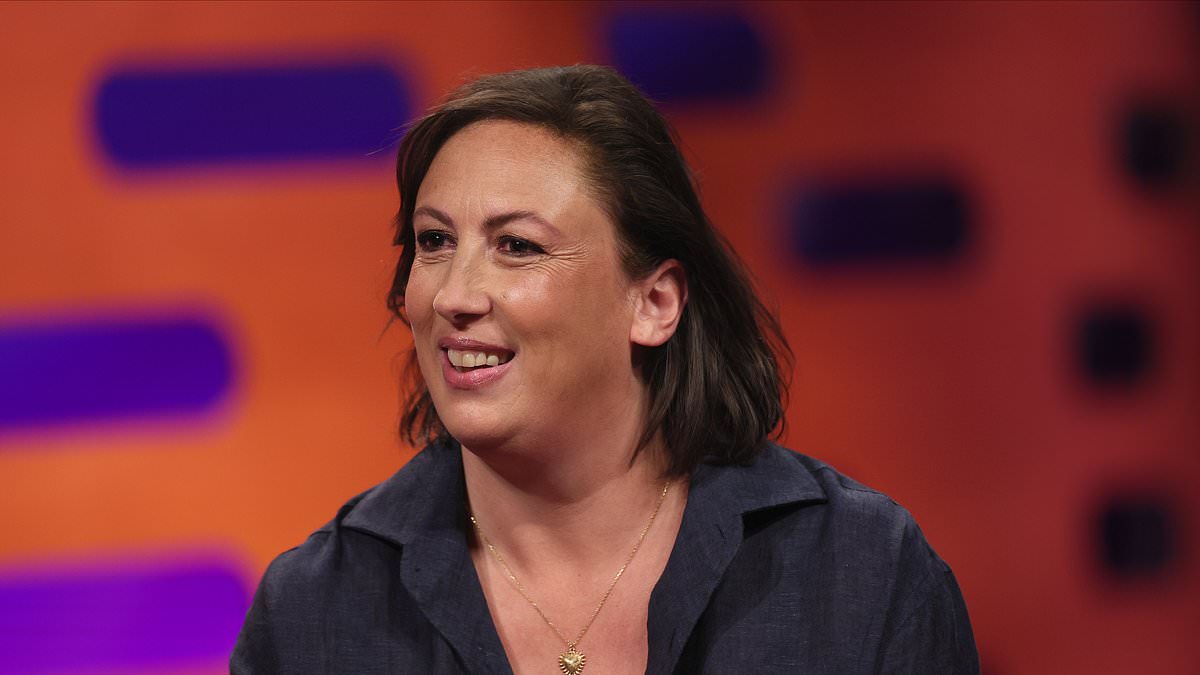 alert-–-miranda-hart,-51,-reveals-when-she-got-married-as-she-shares-new-details-about-‘hawaiian-themed’-ceremony