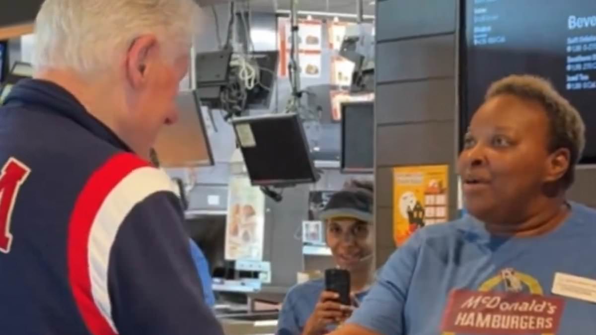 alert-–-georgia-mcdonald’s-worker-confuses-bill-clinton-with-joe-biden-in-awkward-kamala-harris-campaign-stop