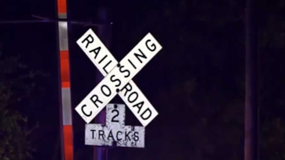 alert-–-spooky-midnight-accident-hits-infamous-texas-‘ghost-tracks’-that-have-been-plagued-by-tragedies