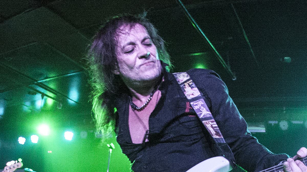 alert-–-music-star-jake-e.-lee-is-shot-multiple-times-in-las-vegas