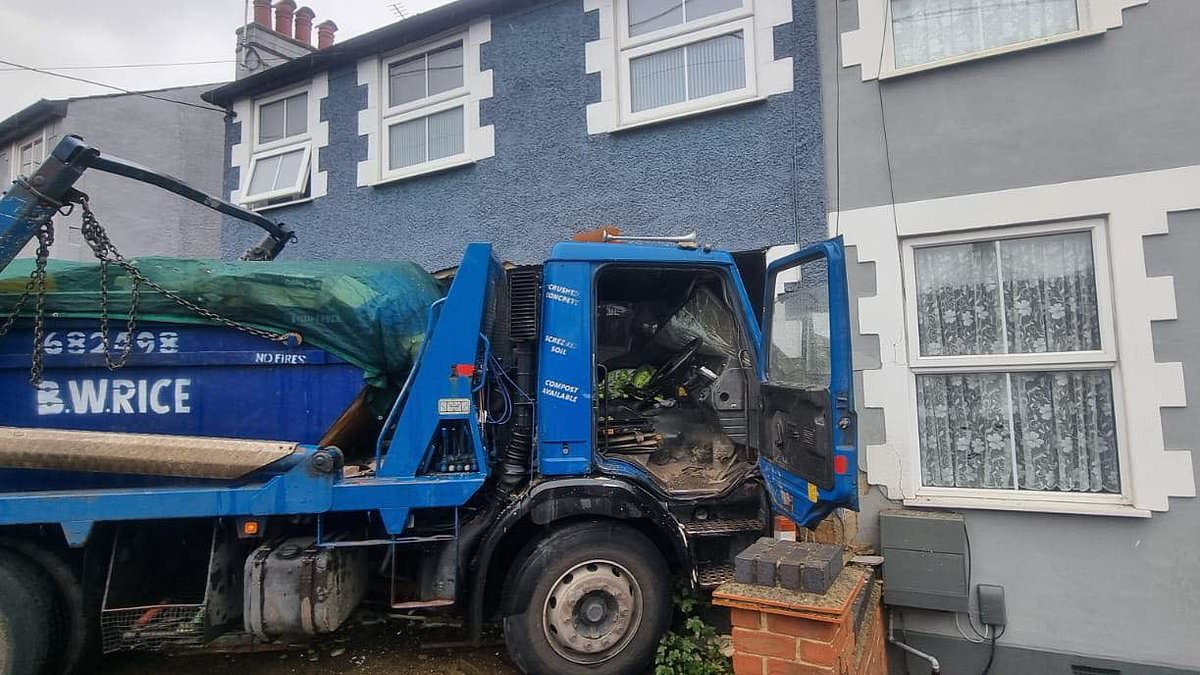 alert-–-family-reveal-horror-after-a-skip-lorry-crashed-through-the-front-of-their-house-killing-their-cat-and-leaving-them-homeless