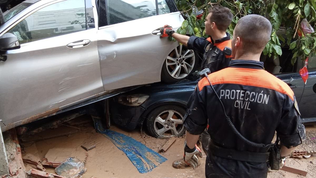 alert-–-valencia-flood-miracle-as-woman-is-found-alive-after-being-trapped-with-her-dead-sister-in-law-for-three-days-in-their-car-–-as-rescue-teams-continue-grim-hunt-for-victims-of-deadly-mega-storm