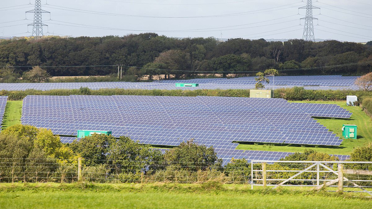 alert-–-farmers-and-their-families-in-cornwall-blast-huge-solar-expansion-scheme-after-27,000-sites-are-revealed