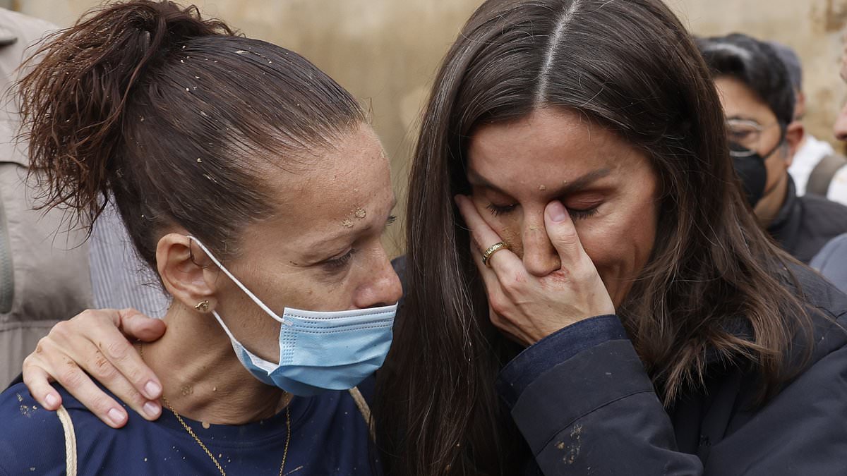 alert-–-the-woman-who-brought-queen-letizia-to-tears:-flood-victim-who-went-viral-after-she-was-photographed-with-crying-monarch-reveals-what-she-actually-said-–-and-she-was-not-consoling-her