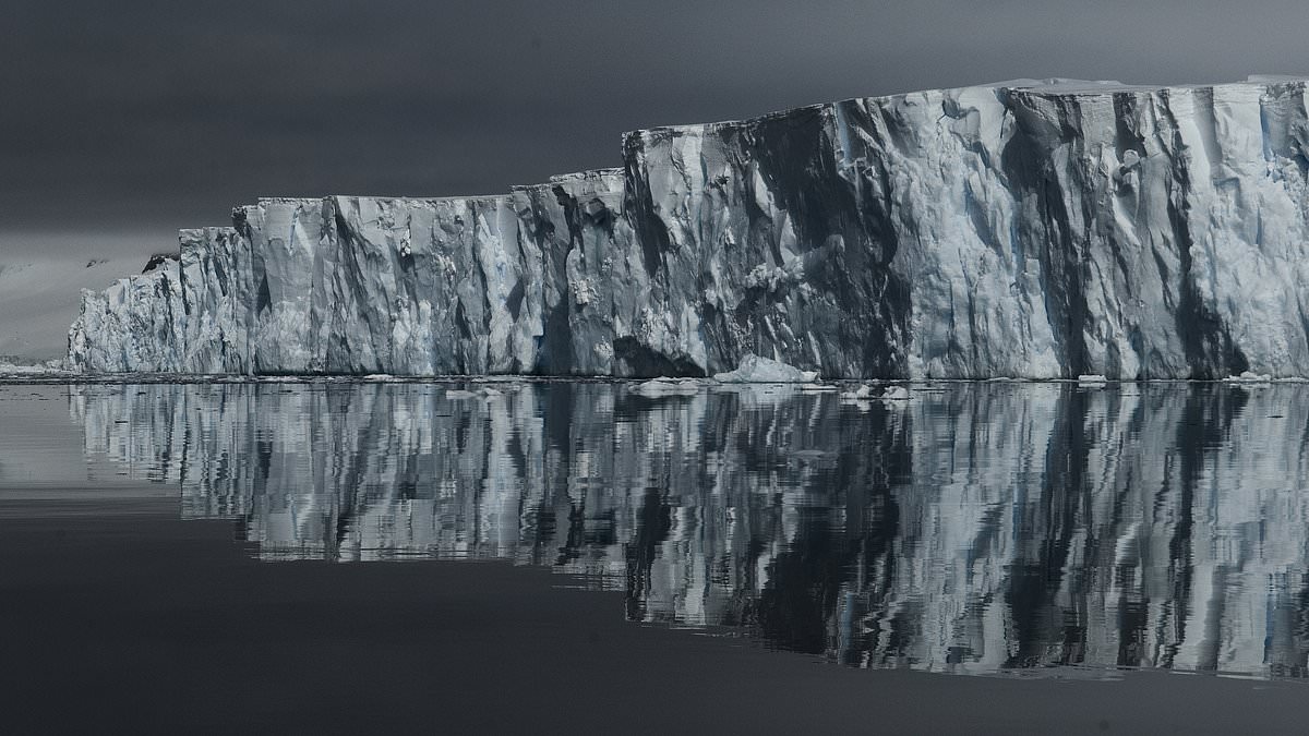 alert-–-a-‘doomsday-glacier’-that-could-flood-new-york-and-miami-is-melting-–-experts-have-a-radical-plan-to-stop-it