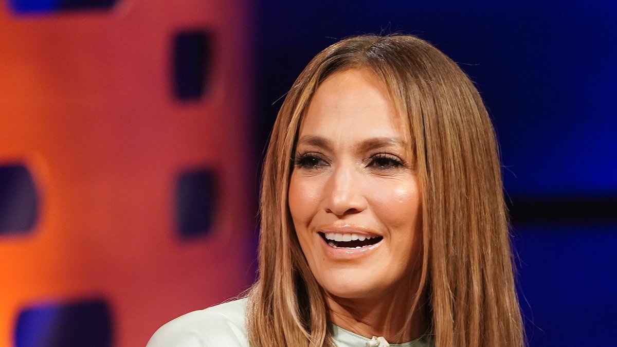 alert-–-jennifer-lopez-admits-cancelling-her-tour-was-the-‘best-thing-she’d-ever-done’-amid-split-from-ben-affleck-–-before-being-left-in-tears-by-a-fan-on-the-graham-norton-show