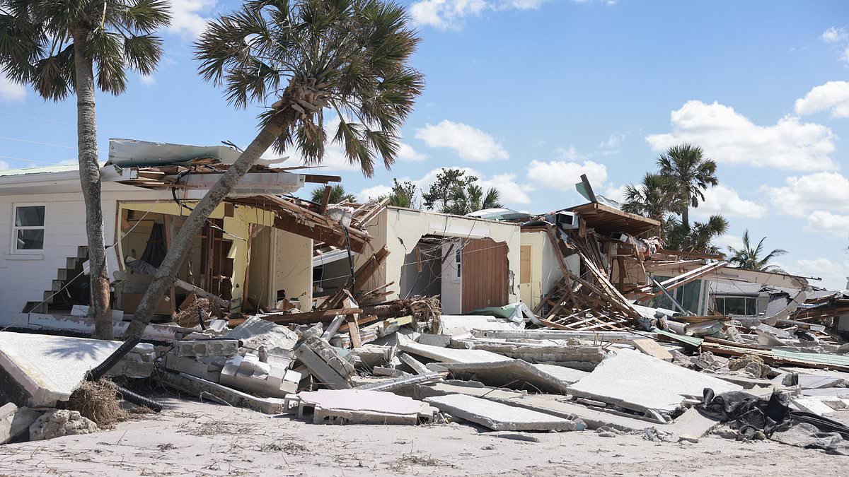 alert-–-fema-official-ordered-hurricane-milton-relief-workers-to-avoid-homes-with-trump-signs,-text-message-shows