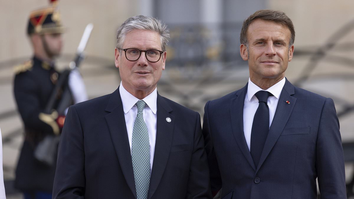 alert-–-starmer-travels-to-france-for-armistice-day-ahead-of-talks-on-how-to-support-ukraine-against-russia-following-donald-trump’s-election-win