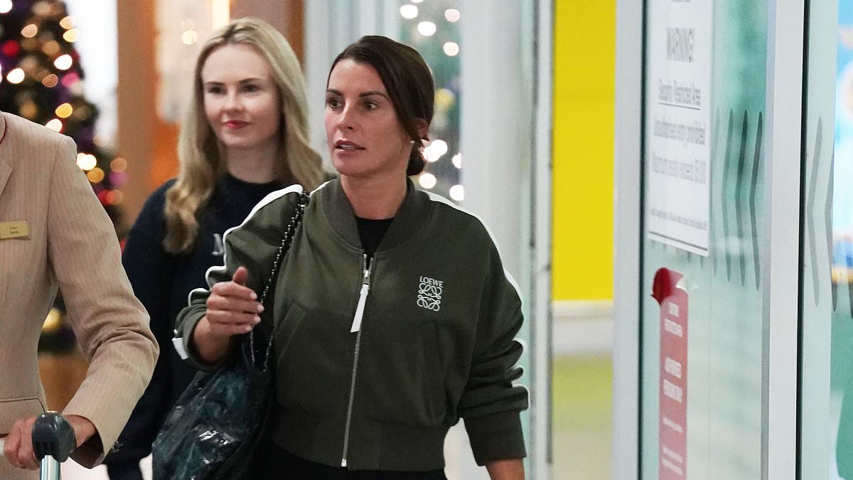 alert-–-coleen-rooney-has-arrived!-mother-of-four-lands-at-brisbane-airport-in-a-3,500-outfit-ahead-of-her-much-anticipated-appearance-on-i’m-a-celebrity…-get-me-out-of-here!